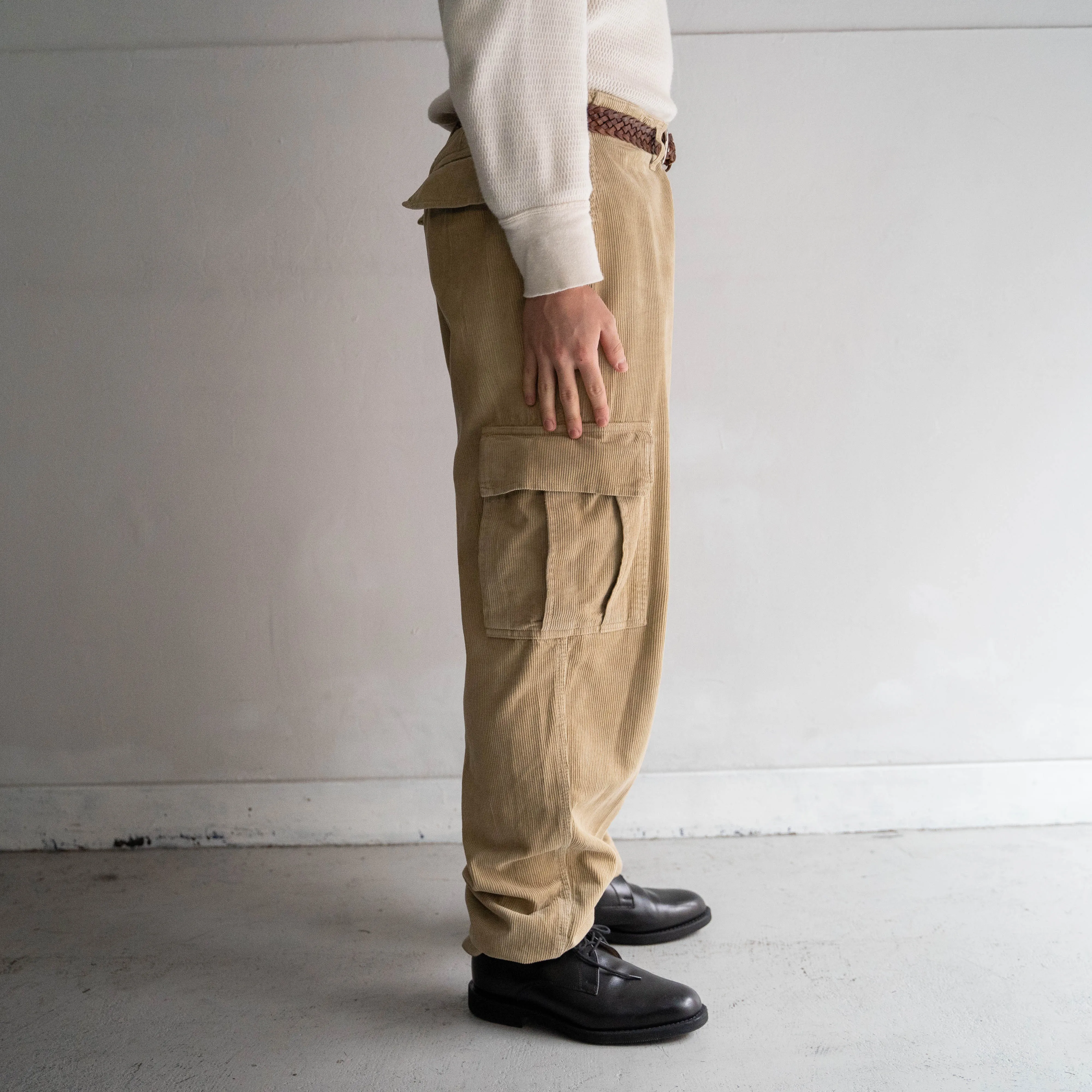 around 1990s European beige color corduroy cargo pants