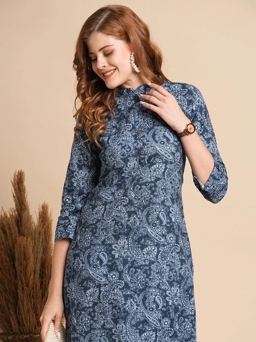 Ethnic Floral Printed Straight Fit Kurta - Blue