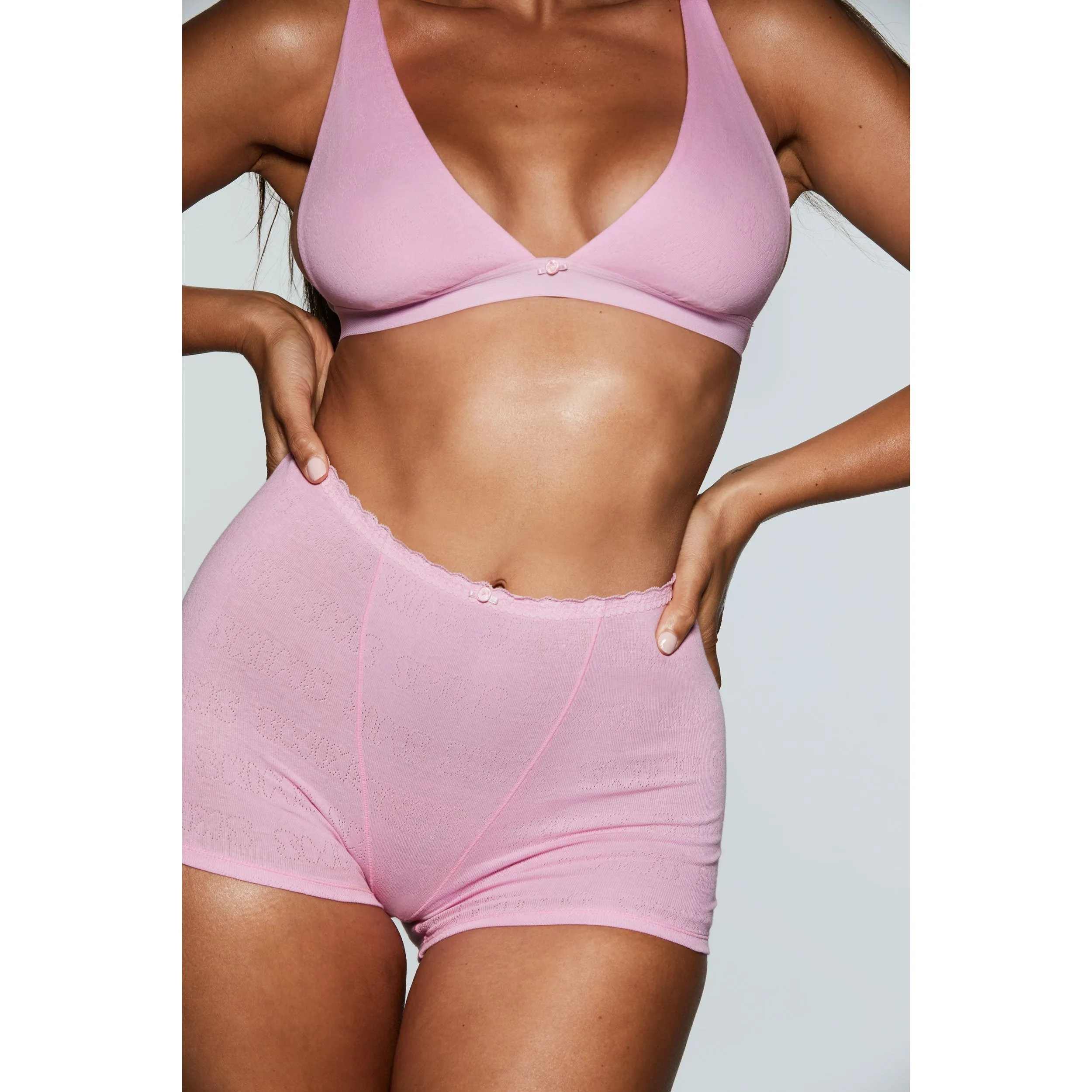 LACE POINTELLE HOT SHORT | BUBBLE GUM