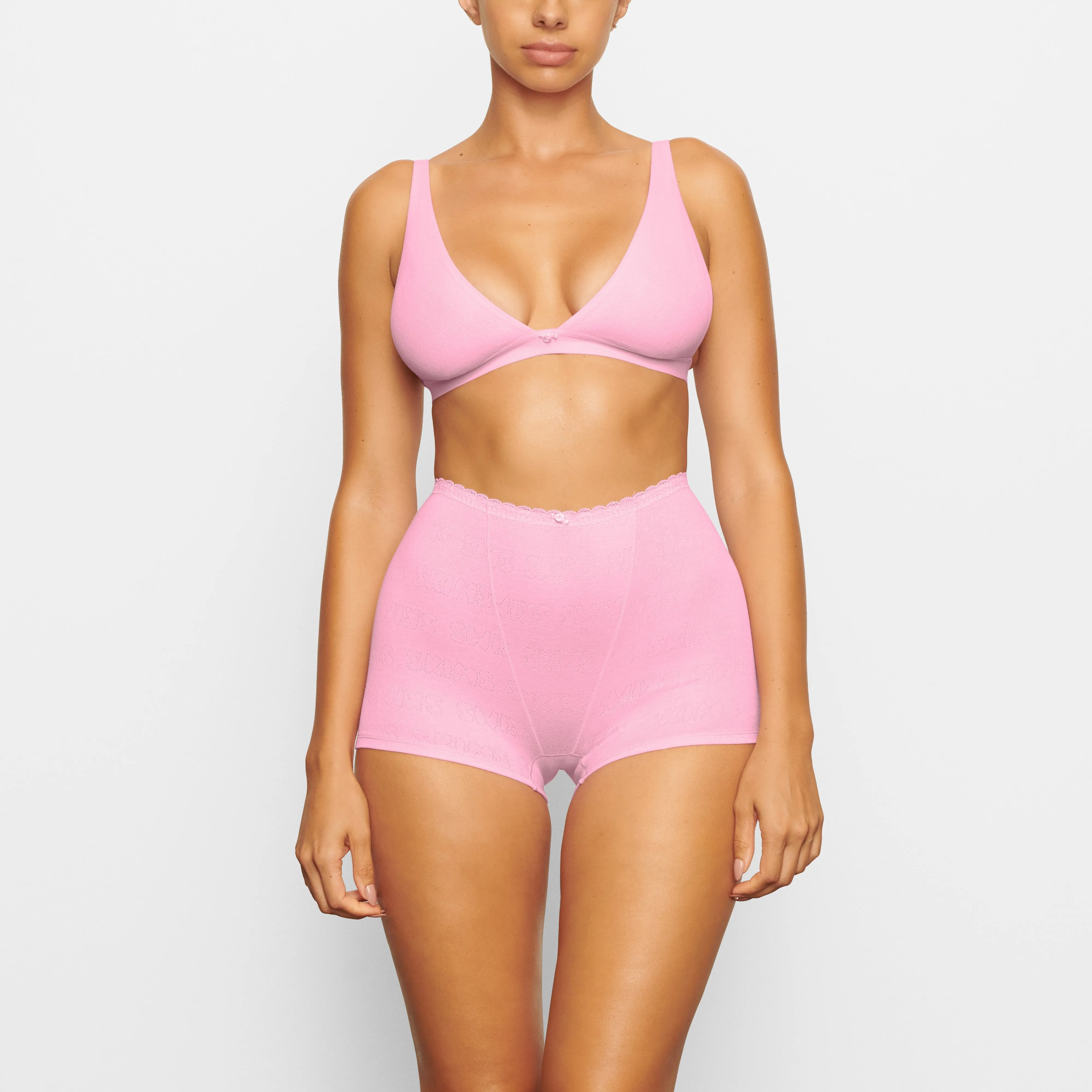 LACE POINTELLE HOT SHORT | BUBBLE GUM