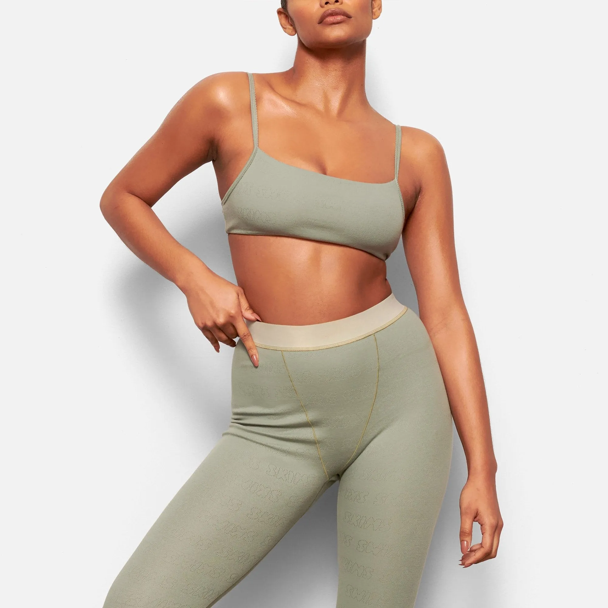 LOGO POINTELLE SCOOP NECK BRALETTE | MINERAL